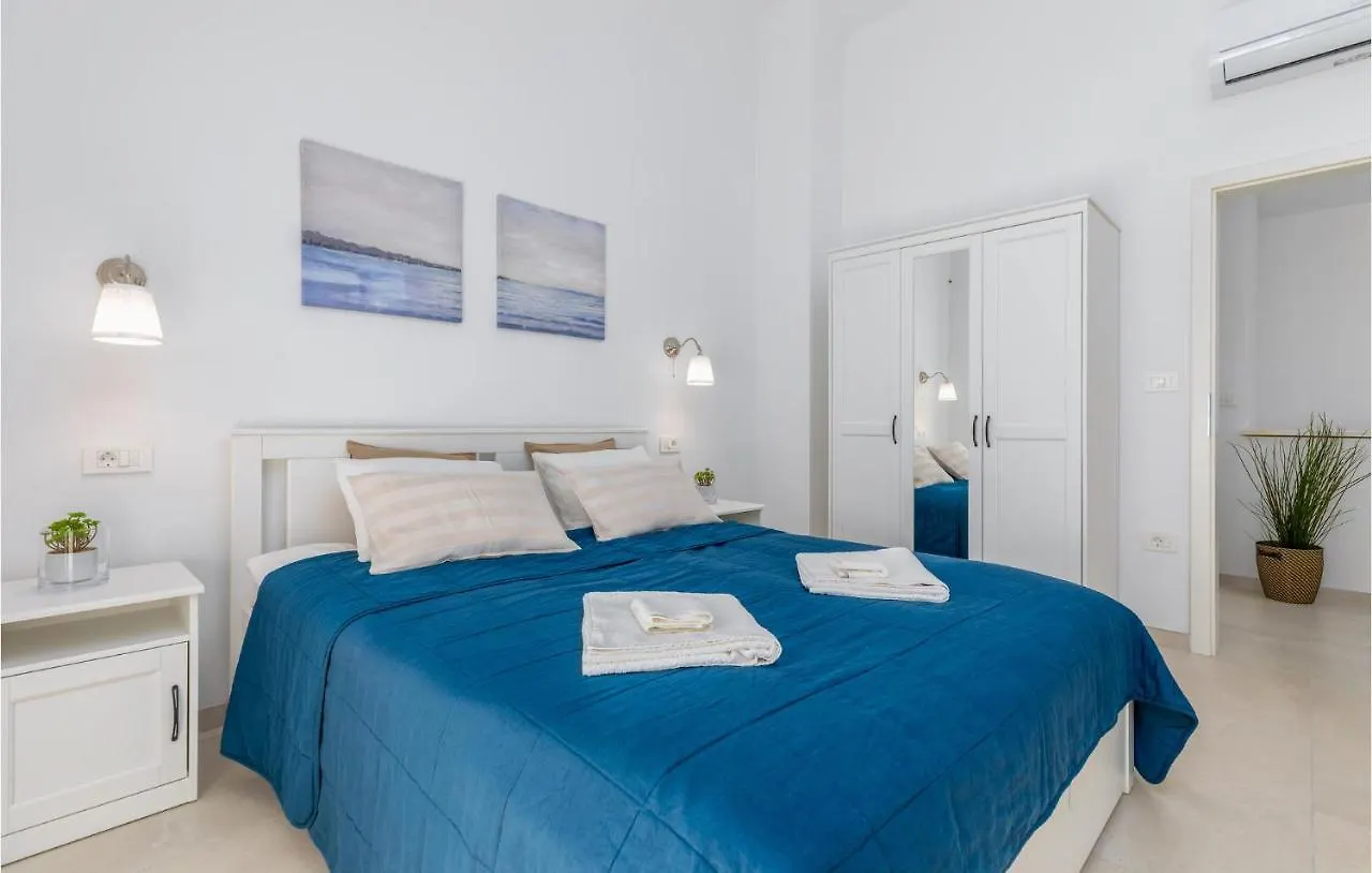 Cozy Home In Betiga With Outdoor Swimming Pool Barbariga Holiday home
